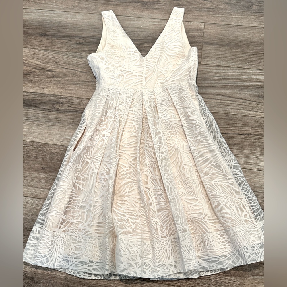 NWOT Diane Von Furstenberg Peach Ringwald Surplice Empire Waist Dress Size 8 - Picture 7 of 9
